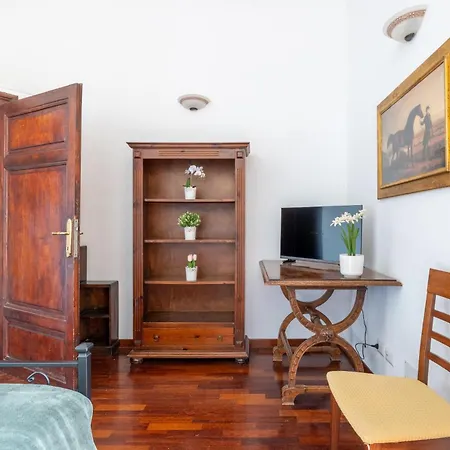 Luxury Apartment In The Heart Of Rome - Near Metro A And B-3